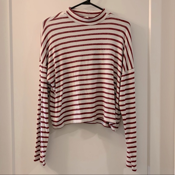 *2/$15* Red & White Mock Neck Long Sleeve Top - Picture 1 of 2